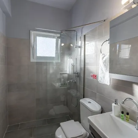 Berlie Villa Keramiaí